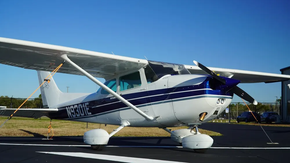 Cessna 172N N9301E on the ramp